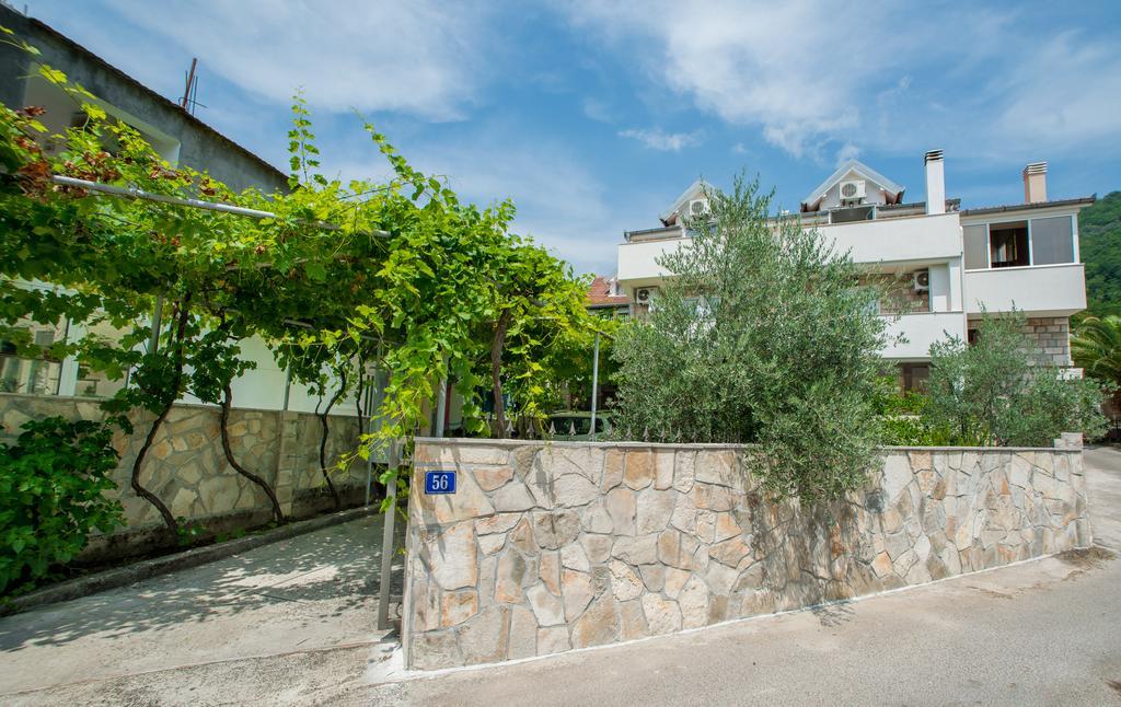 Apartmani Krgusic Tivat Luaran gambar