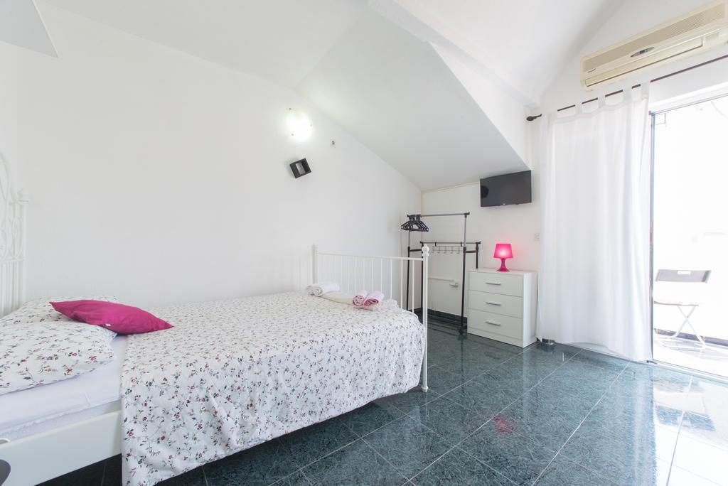 Apartmani Krgusic Tivat Luaran gambar