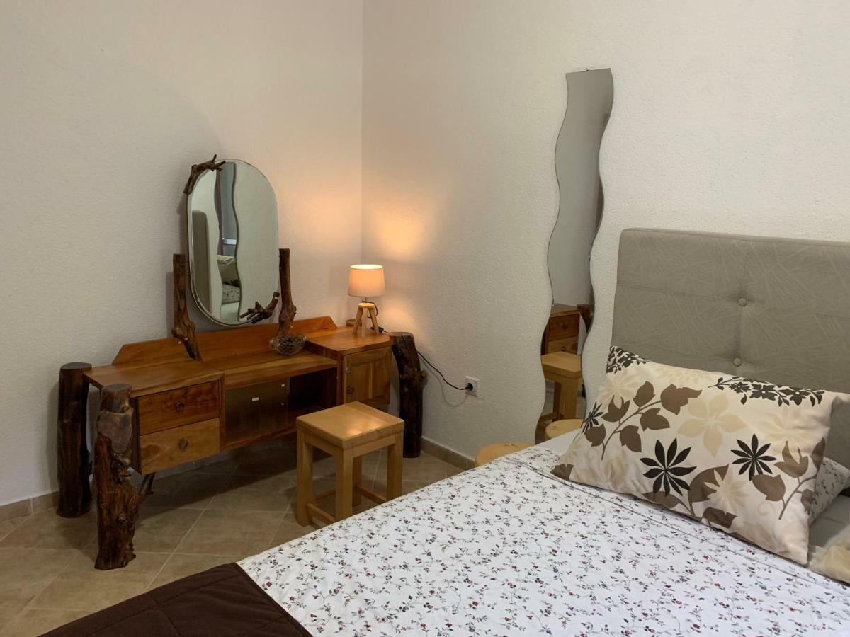 Apartmani Krgusic Tivat Luaran gambar